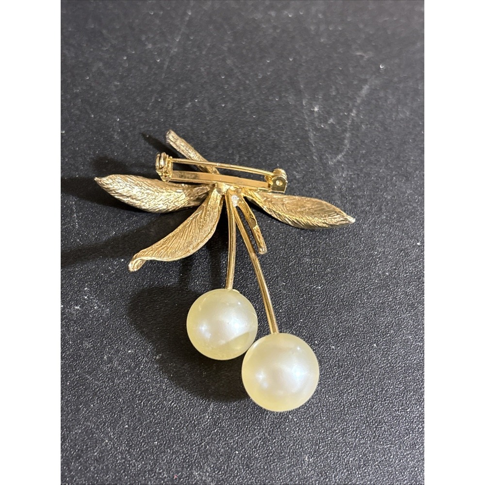 Vintage Art Deco Floral Brooch Faux Pearls Gold Tone 2.75" X  2" PB2 - Picture 2 of 4